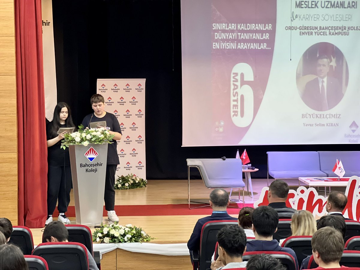 BahcesehirOrdu's tweet photo. 🌍 Büyükelçimiz Sn. Yavuz Selim KIRAN’ı Master 6 Kariyer Söyleşileri kapsamında kampüsümüzde ağırladık. 🇹🇷
Diplomasi ve kariyer yolculuğuna dair ilham veren paylaşımları için teşekkür ediyoruz. ❤️💙
#BahçeşehirKoleji #Master6 #ŞimdiSıras https://t.co/Z2NrwapBQY