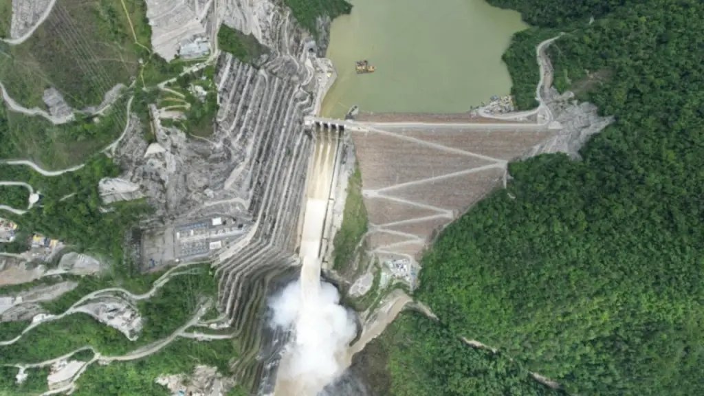 Hidroituango aportó cerca del 12 % de la energía de Colombia en el último mes --> bluradio.com/regiones/antio… #MañanasBlu