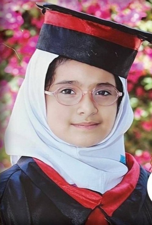 شهیدکودک فادیا شهمیری، کلاس چهارم.
#میناب
#minab168