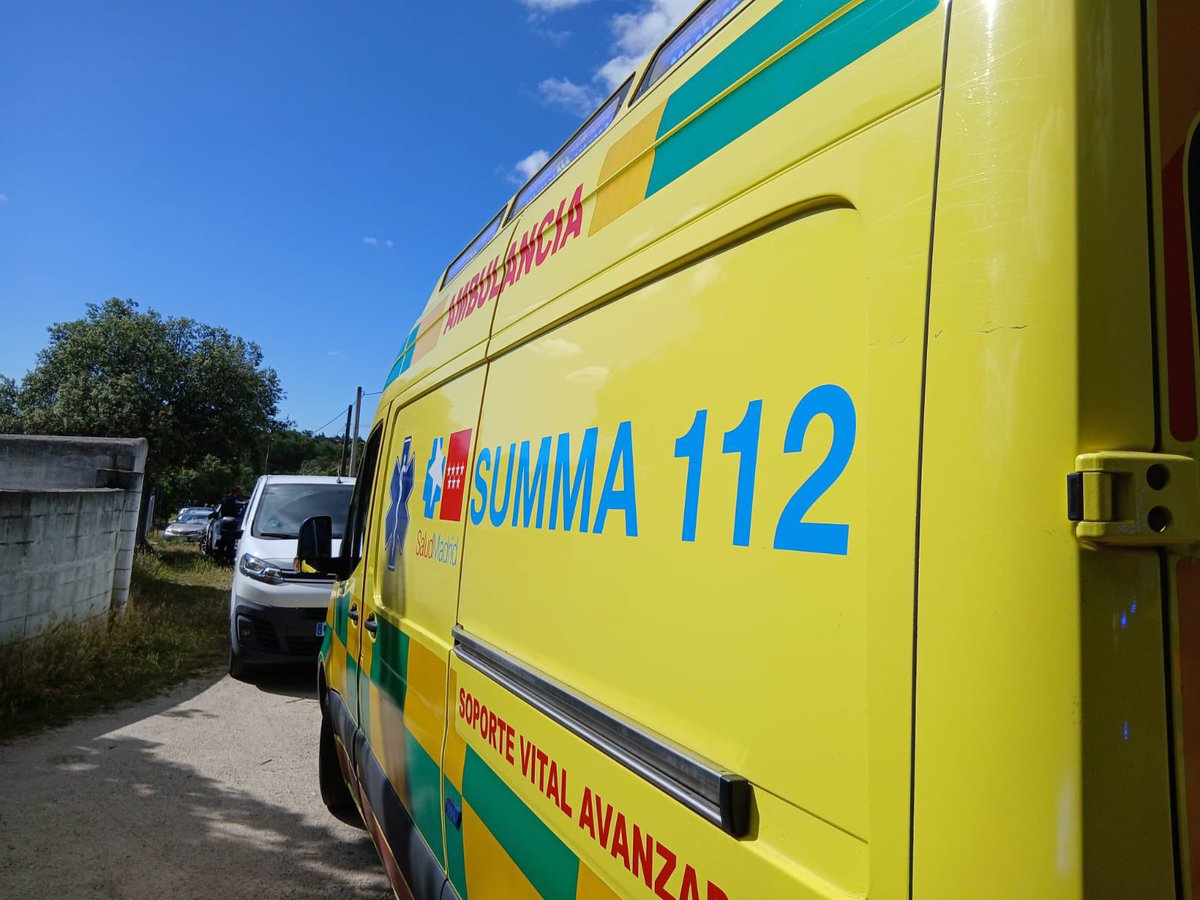 🇪🇸 | Asesinada a golpes una anciana de 80 años en su casa en Galapagar (Madrid). Se trataba de una vivienda aislada del centro urbano y rodeada de bosque, en la que la mujer estaba sola. La principal hipótesis del crimen es un intento de robo.
