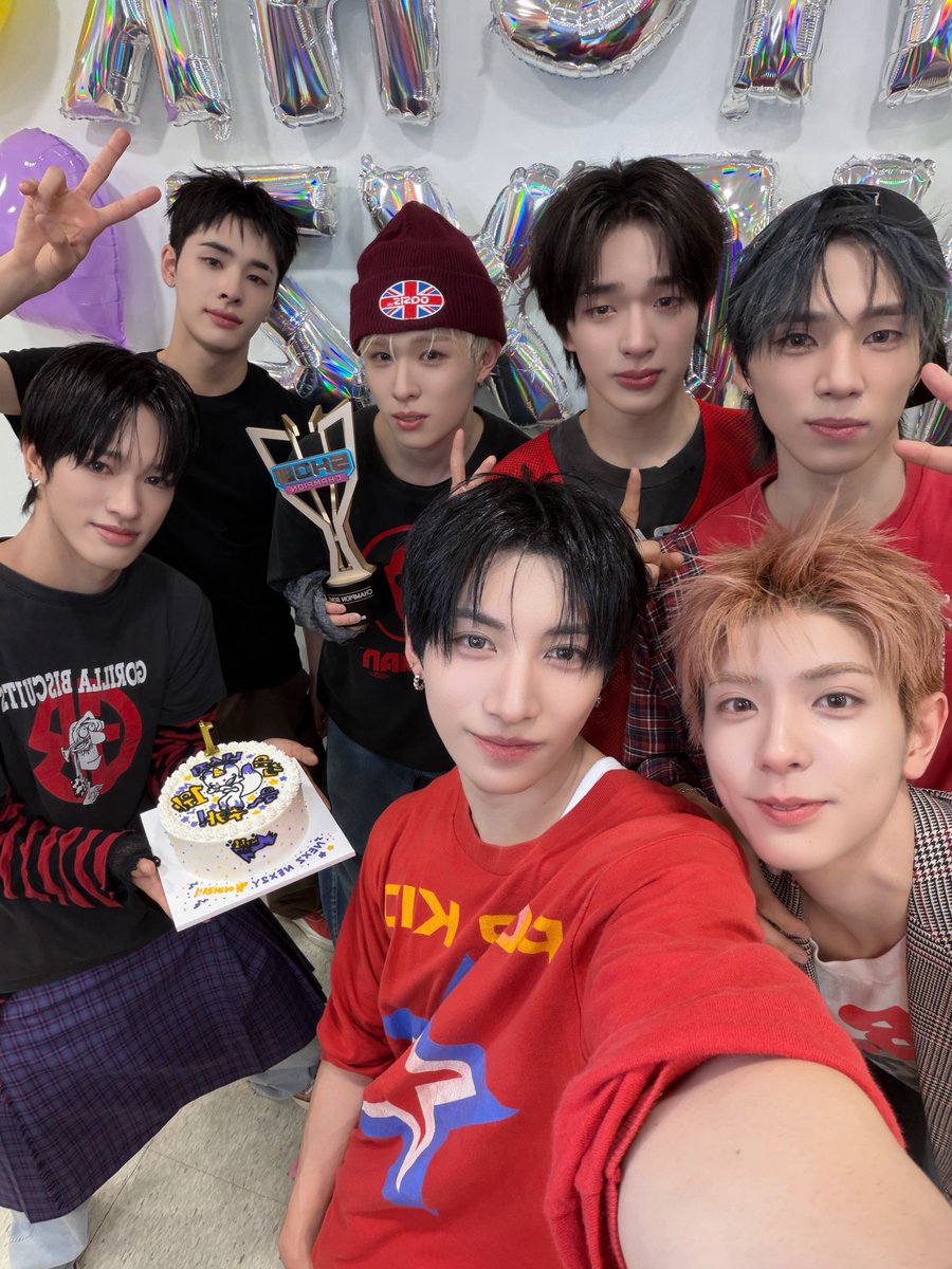 SHOWCHAMPION tweet media