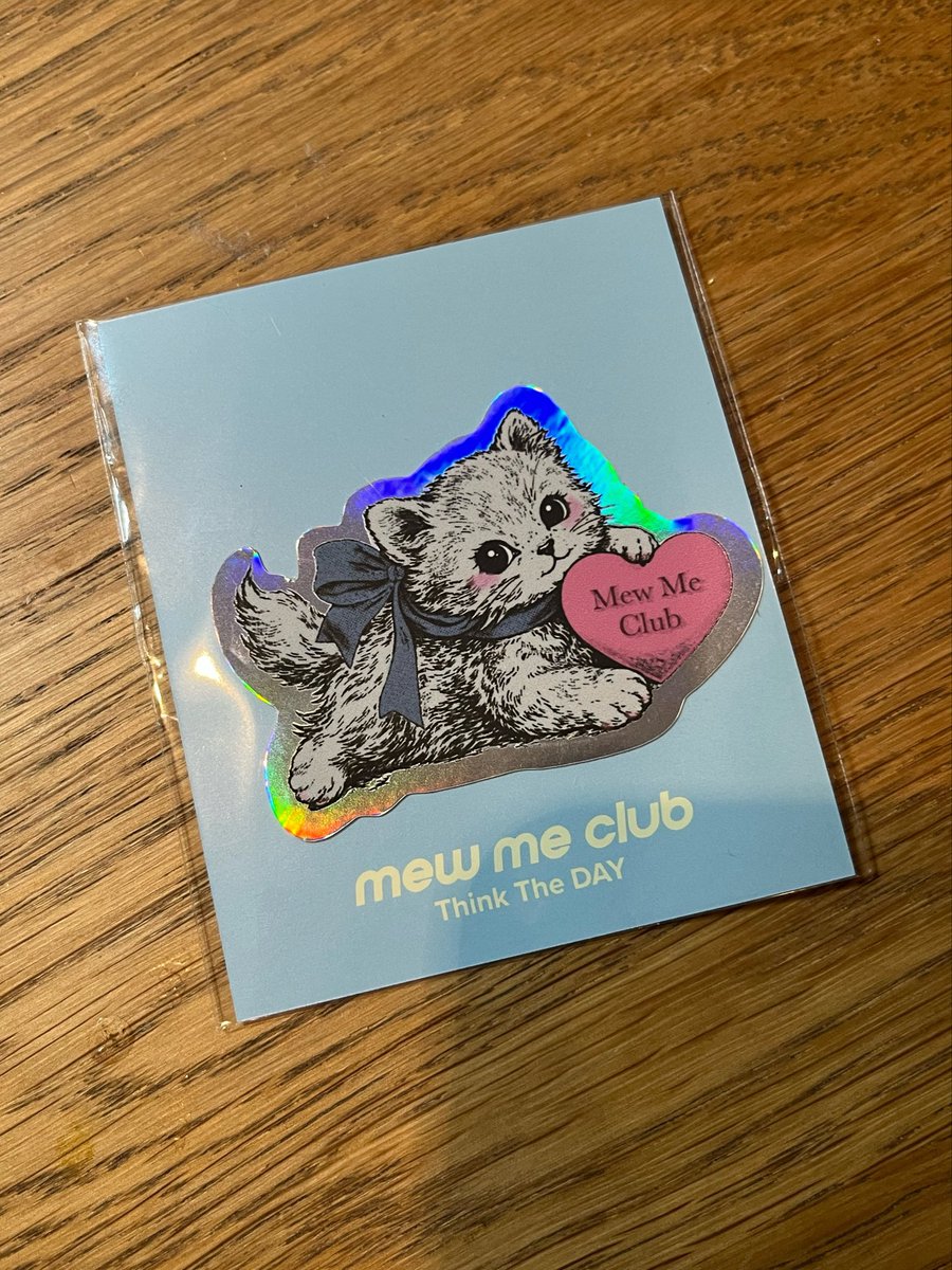 ちょっとでも保護猫活動の費用になればと、、ちょっとだけどグッズGETしてきた！