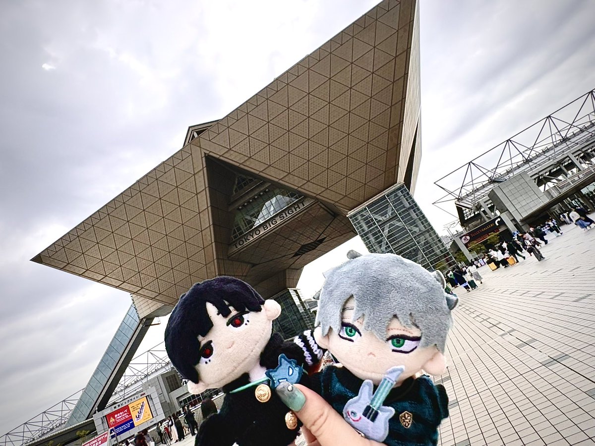 さと tweet media