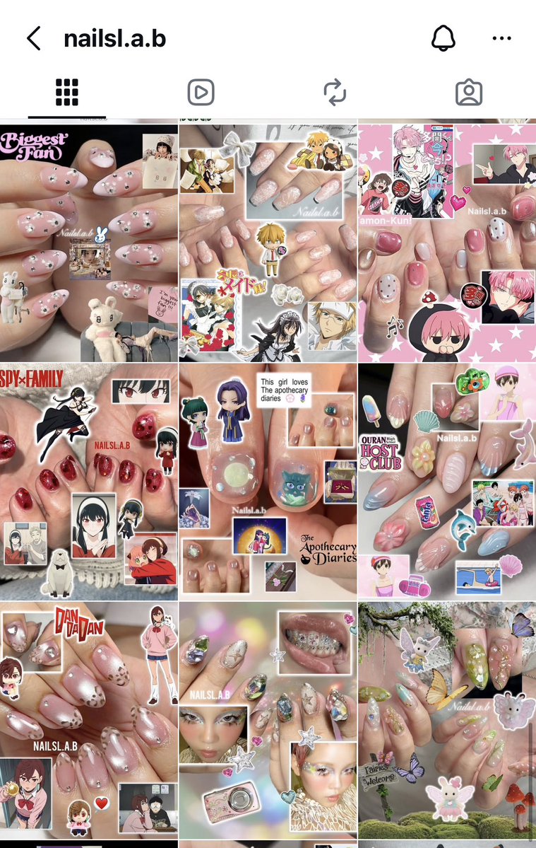 เราไม่ชอบต่อเล็บนะงับ ใช้เสริมหน้าเล็บด้วย Overlay เอา 

แนะนำร้านนี้ ขออะไรตรงเรฟหมด

instagram.com/nailsl.a.b?igs…