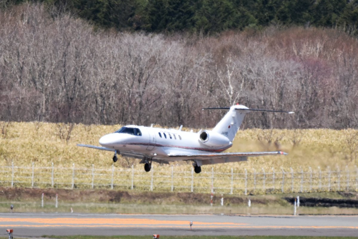K_DAI2000's tweet photo. GW中に見た航空機
珍しく見たサイテーションは国交省の飛行検査機らしい？ https://t.co/VJWB5PSPVR