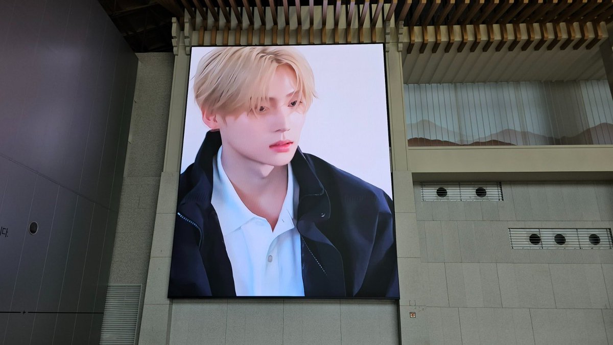 스타돌(STARDOL) tweet media