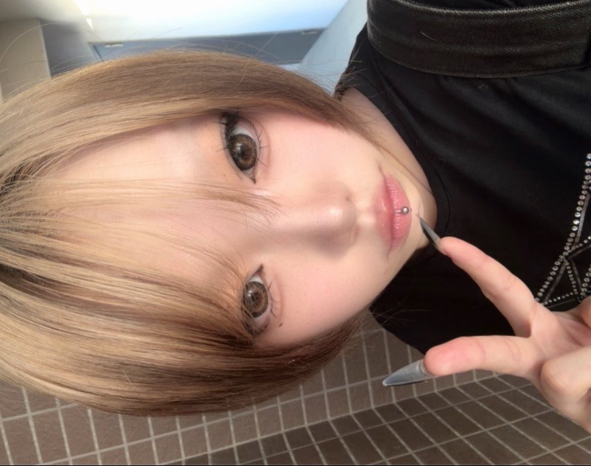 uz)::♪ tweet media