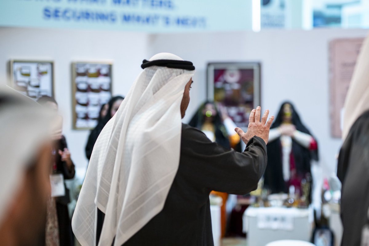 Mohammad_ae's tweet photo. رئيس الدولة يزور فعاليات النسخة الخامسة لمنصة "اصنع في الإمارات 2026" https://t.co/Yv43Tflp8J