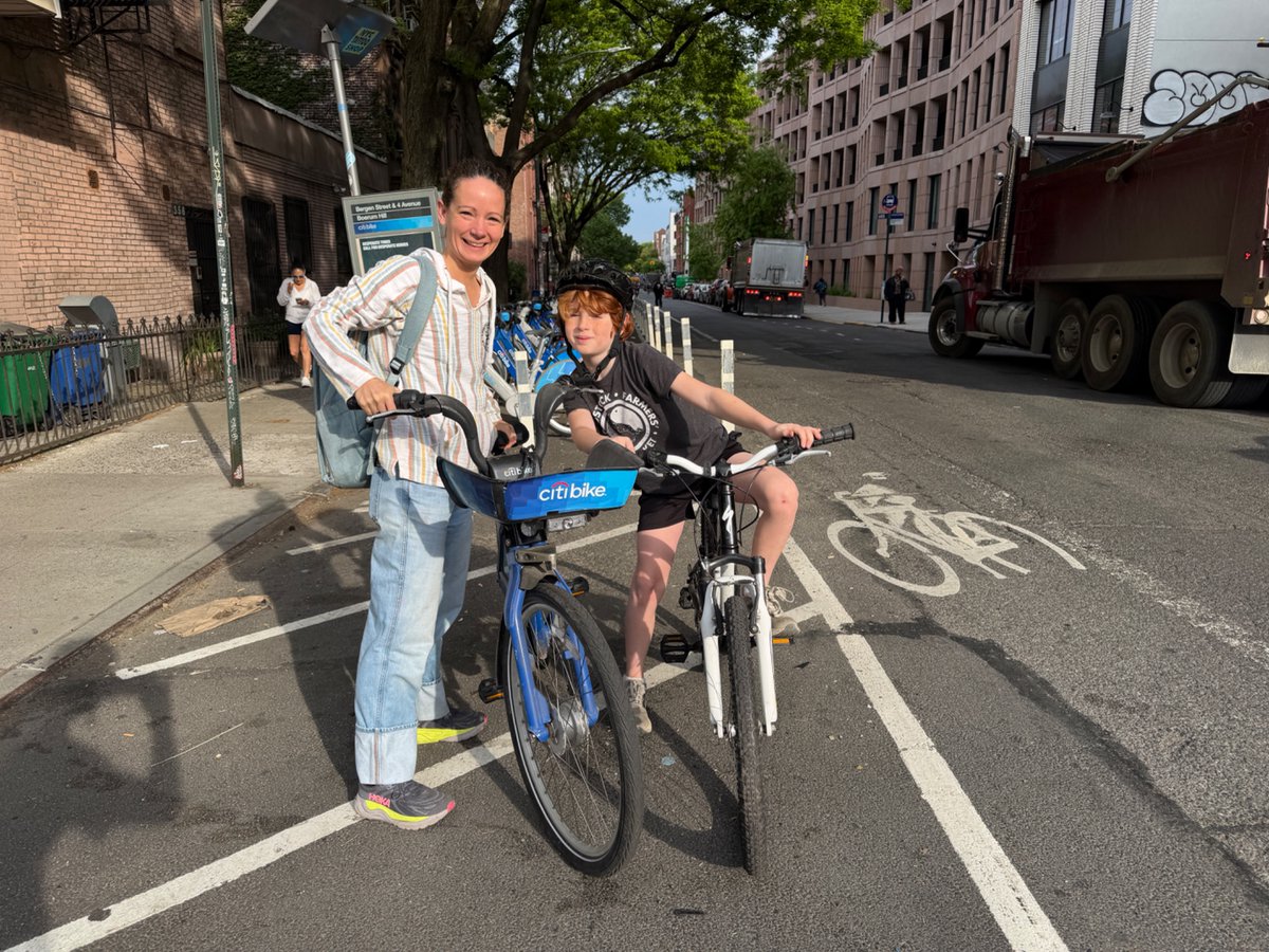 vinbarone's tweet photo. Build the Bergen and Dean streets bike boulevards? On it. https://t.co/Tmtpg7ihhO https://t.co/unjag64lVZ