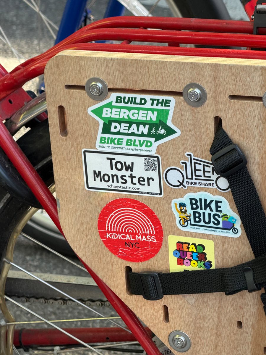 vinbarone's tweet photo. Build the Bergen and Dean streets bike boulevards? On it. https://t.co/Tmtpg7ihhO https://t.co/unjag64lVZ