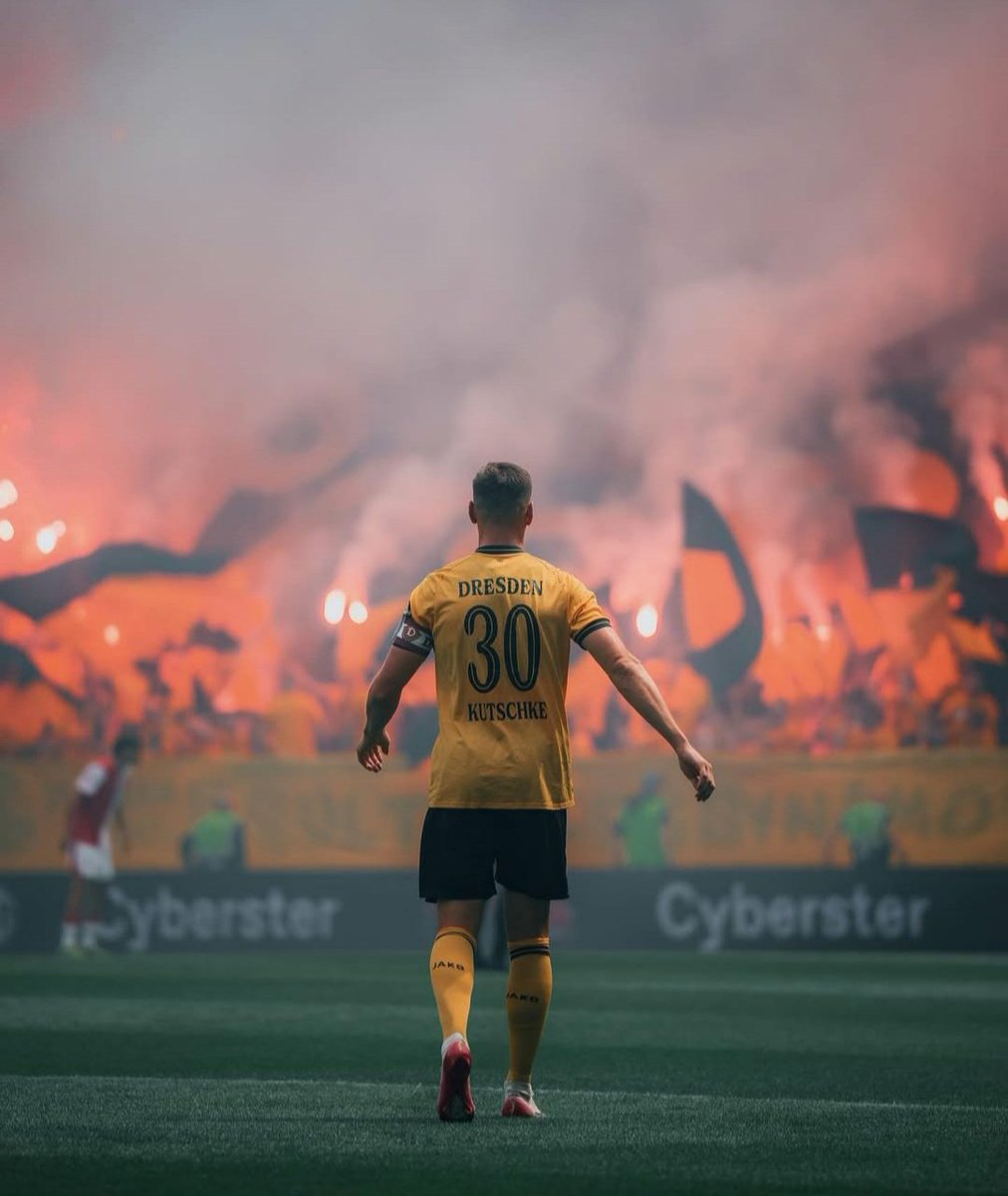 FreitalonTour's tweet photo. Vielen vielen Dank für Alles..rund um den Sport..und im wahren Leben..Dankeschön. Alles Liebe und Gute für die Zukunft #sgd1953 #ftlot #eastsidedresden #kutsche #sk30 https://t.co/HA2CEr616z