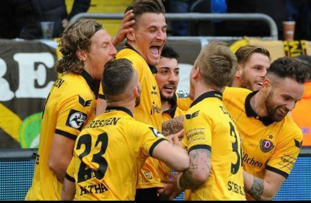 FreitalonTour's tweet photo. Vielen vielen Dank für Alles..rund um den Sport..und im wahren Leben..Dankeschön. Alles Liebe und Gute für die Zukunft #sgd1953 #ftlot #eastsidedresden #kutsche #sk30 https://t.co/HA2CEr616z