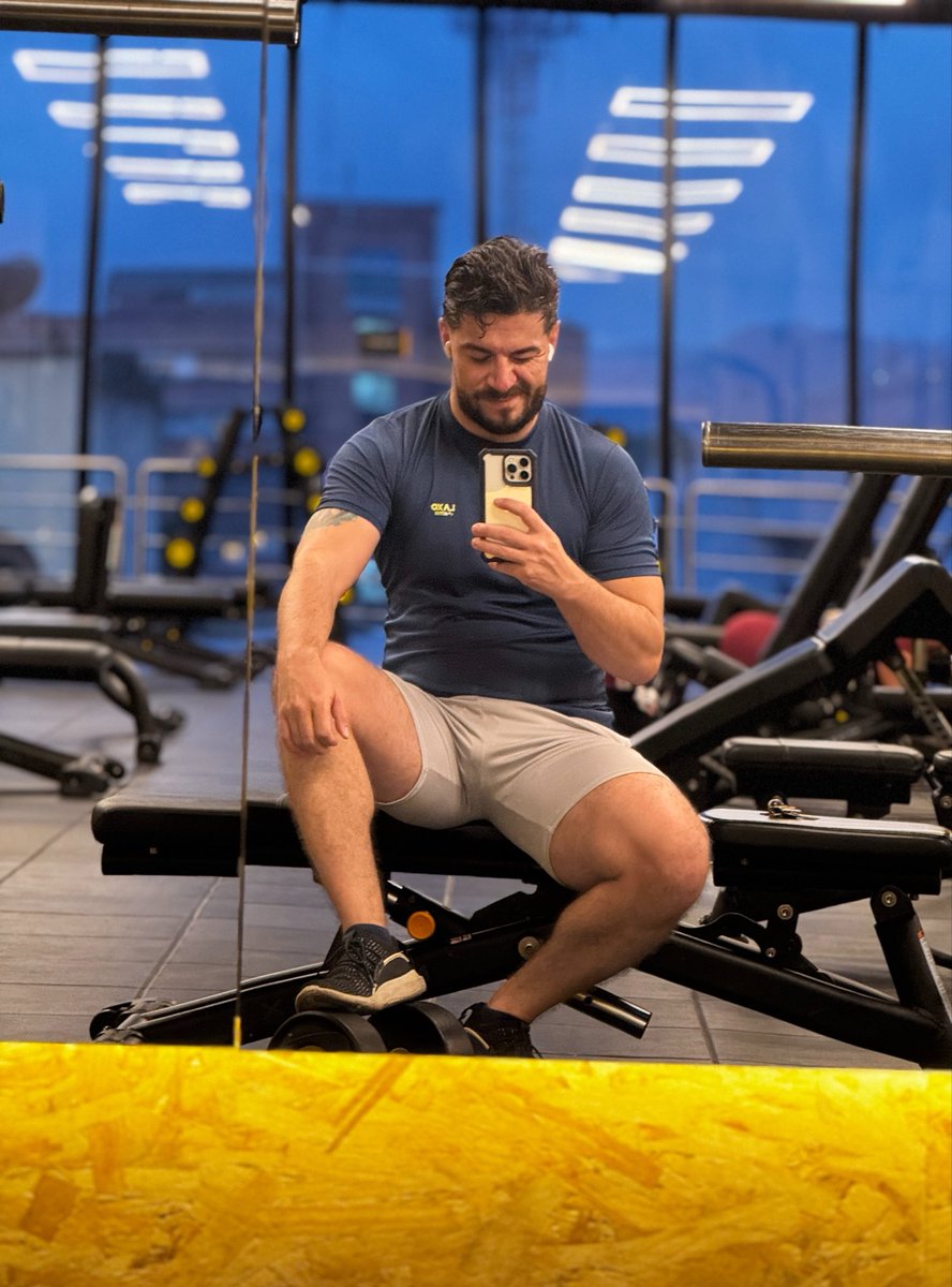 andru93_be's tweet photo. Leg Day Done 😎 https://t.co/2KujsWvOQ5