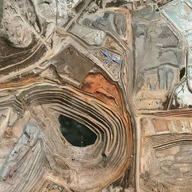 Une seule question , dites nous c’est ça la mine qui fait de vous premier producteur mondial ? Voici de mine à Kolwezi , compare avec la vôtre