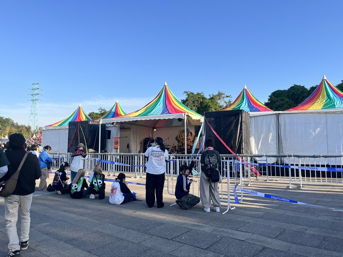 megu_69's tweet photo. 例年通りではあるんだけど、予定がなかった4-6日はビバラガーデンで過ごした。10年以上前にサーキットイベントで埼スタ来たことあって普通にフェスとかは難しそうって思ってたけど意外と出来るもんだね。今年限りなの勿体無いな！って思ったのでビバラ以外でも夏冬を除いて使って欲しい今年も感謝です https://t.co/rTzEYeYXy2