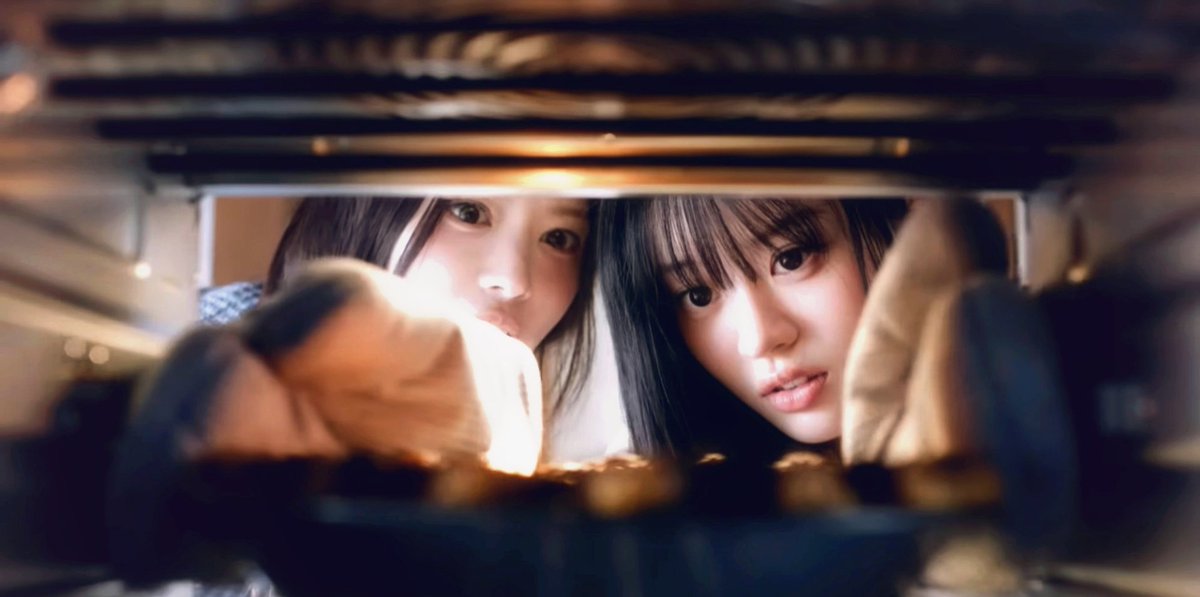 user11050708's tweet photo. if home is where the heart is, my home is whenever you are. ❤︎ https://t.co/4Klj0wPG0M