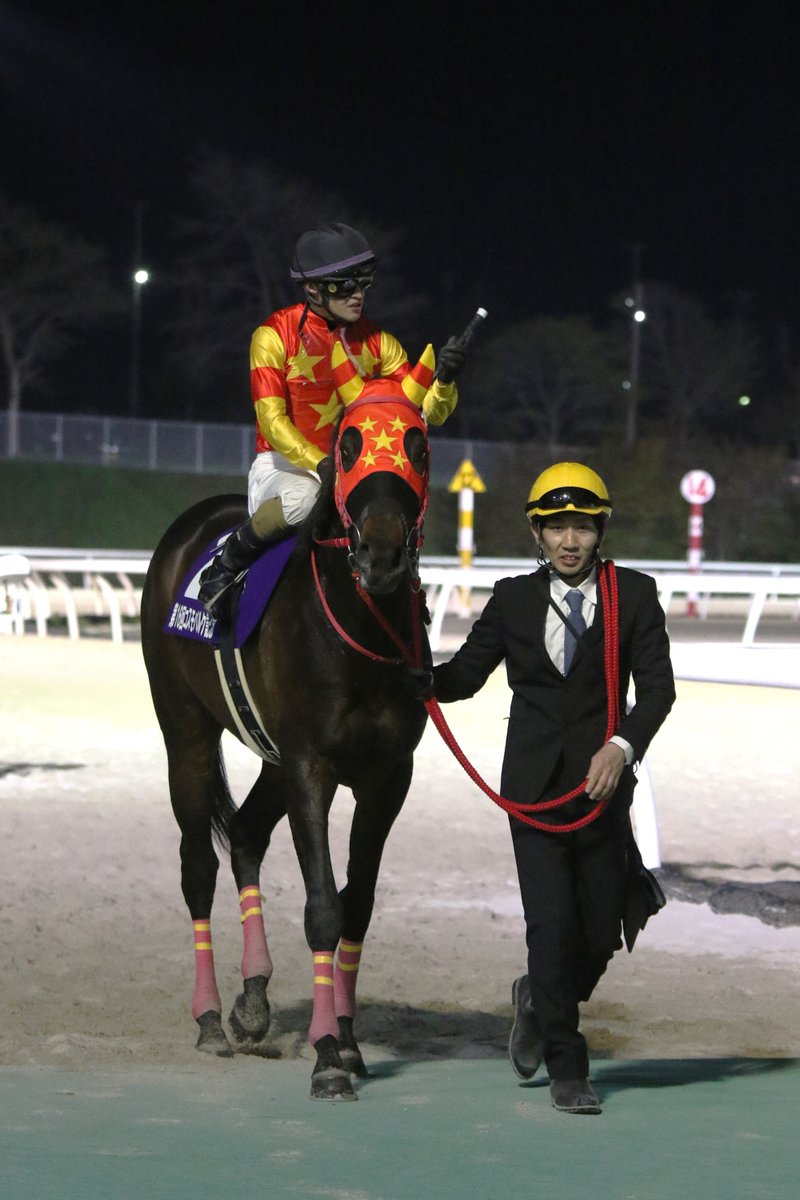 2026.5.6 門別競馬 12R コスモバルク記念 早め出て、ほぼ逃げの状態