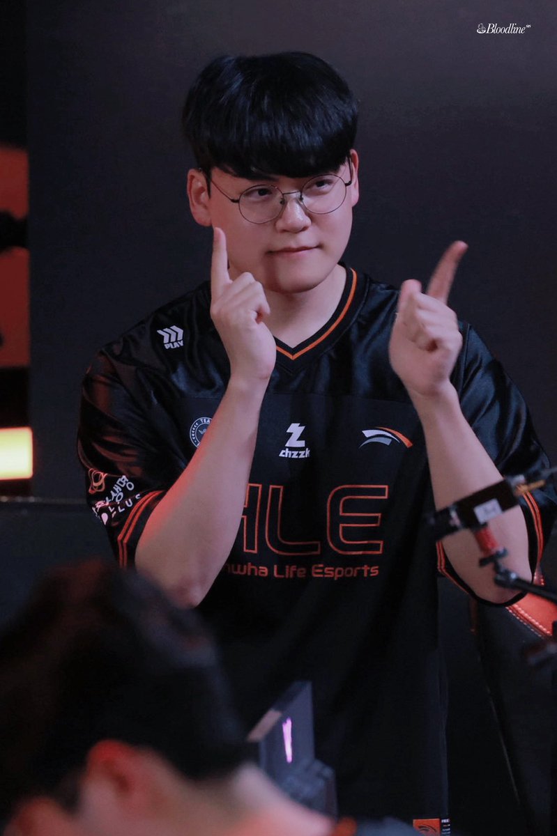 Bloodline_GU's tweet photo. 260506 HLE vs DNS

HQ 루시안최고

#Gumayusi #구마유시 #이민형
@gumayusi_min https://t.co/ryxnds74Kf