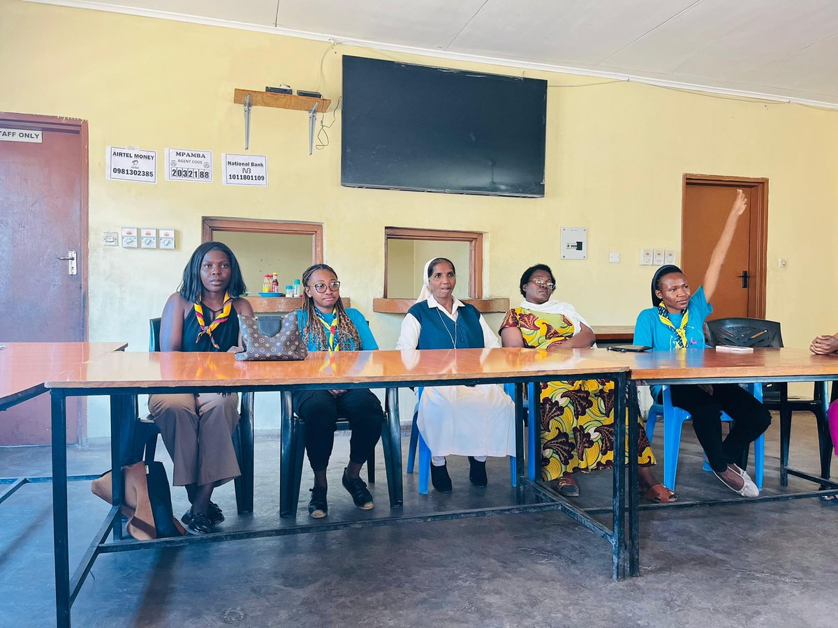 YessmalawiG's tweet photo. Empowering girls at DMI–St John’s The Baptist Campus. 
Through MHM, advocacy &amp; YOMA onboarding, we’re building confident, informed leaders ready to drive change. 
#YouthEmpowerment #MenstrualHygiene #Leadership #GirlGuiding https://t.co/G3g0PQCSaw
