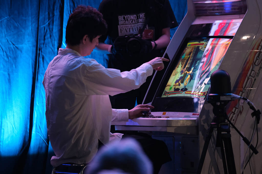 hekky113's tweet photo. EVOJapan2026Day2ヴァンパイアセイヴァーTOP8
下僕がプレスで熱戦の模様を撮影させて頂きました!
立ち位置クソ雑魚すぎて8人全員をきちんと撮れなくてごめんなさい…。
#EVOJP https://t.co/5zIgfVx5qu