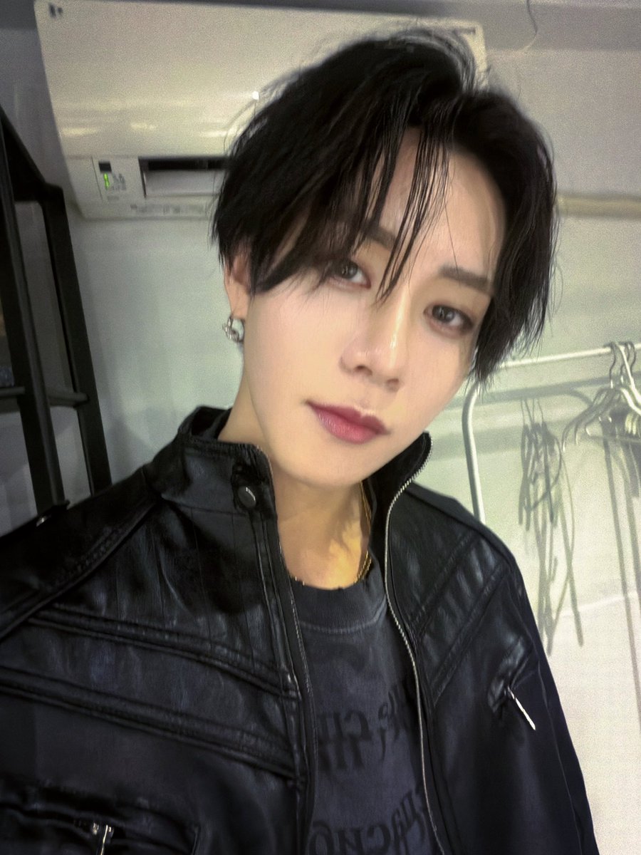 MADKID YUKI 証明写真 Post by YUKI (MADKID) on X: ♪