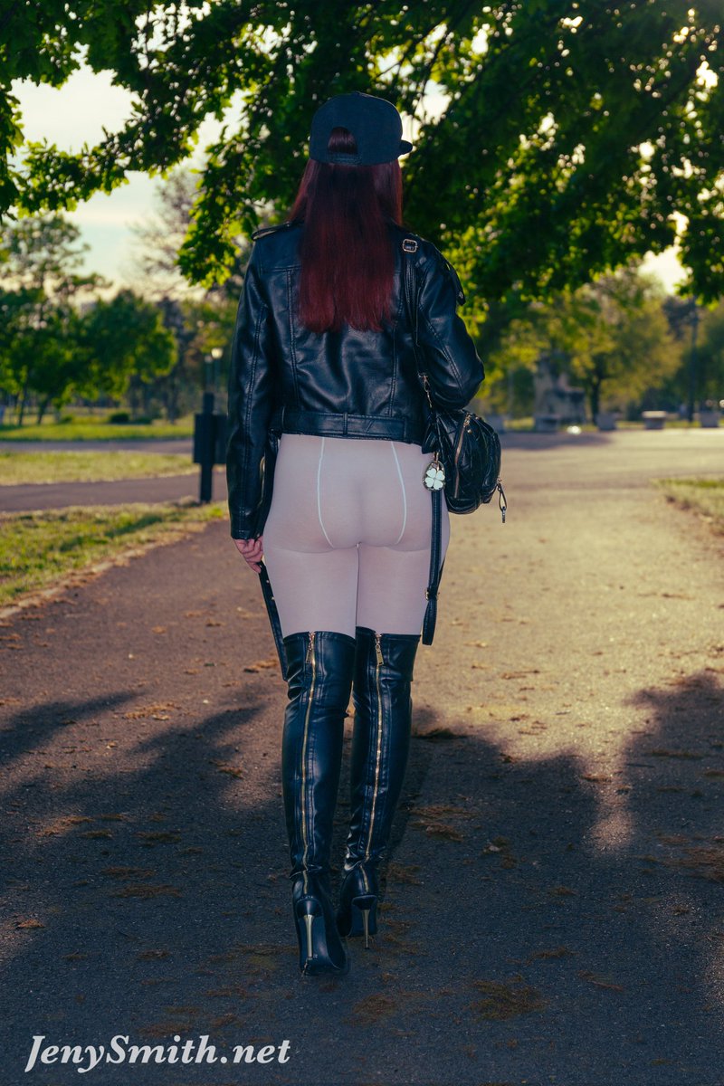 sexyJenySmith's tweet photo. Please repost 💋
I finally dared to do it! The tights didn't go unnoticed by passersby, just like the sheer bra! I was happy when I noticed reactions from everyone around me! I successfully teased passersby on the street! And I'm very happy about it 🤭
#teasing #public #jenysmith https://t.co/kIDGN9xAo2
