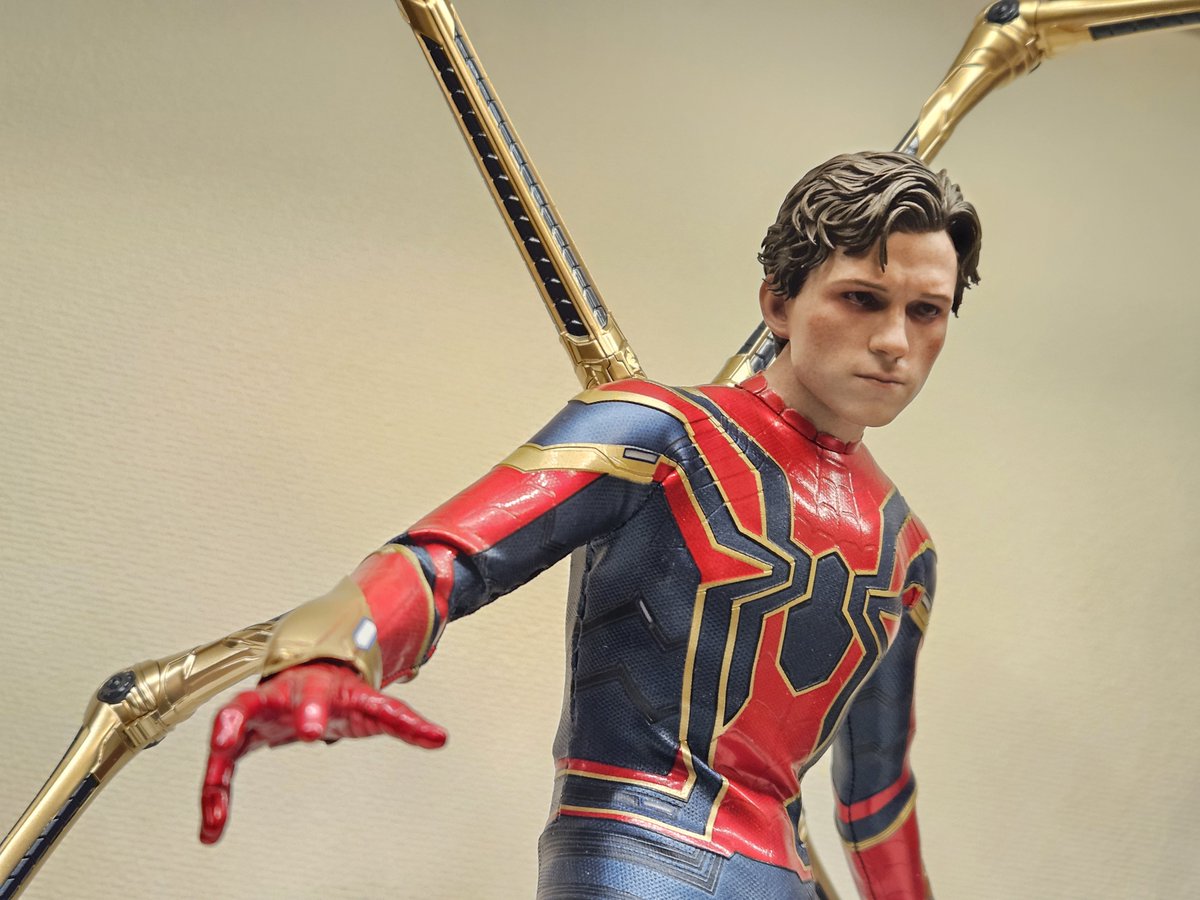 ホットトイズのアイアンスパイダー2.0 開封してちょっといじってみた