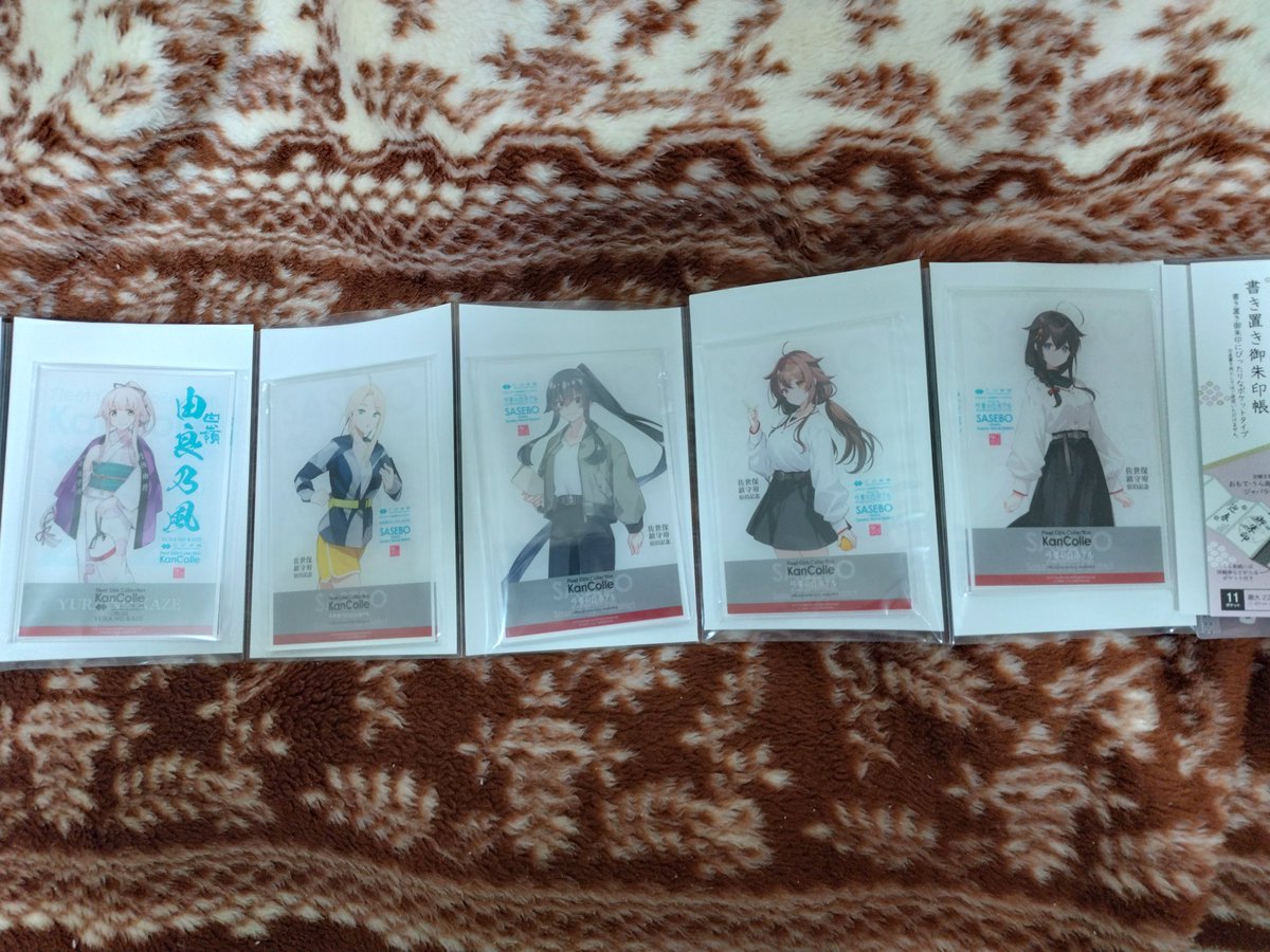 tynoze's tweet photo. 呉のポプラドーさんでミニアクスタ収納に使えるかも
と言われて購入した、書き置き御朱印帳のジャバラポケットタイプ
スタンド部品を取れば、両面収納は大丈夫そう

とりあえず、スタンド部品付きで11枚格納してみた
そこそこの厚さにはなるけど、一列で見れるのは楽しい https://t.co/DkC7ETbLOh