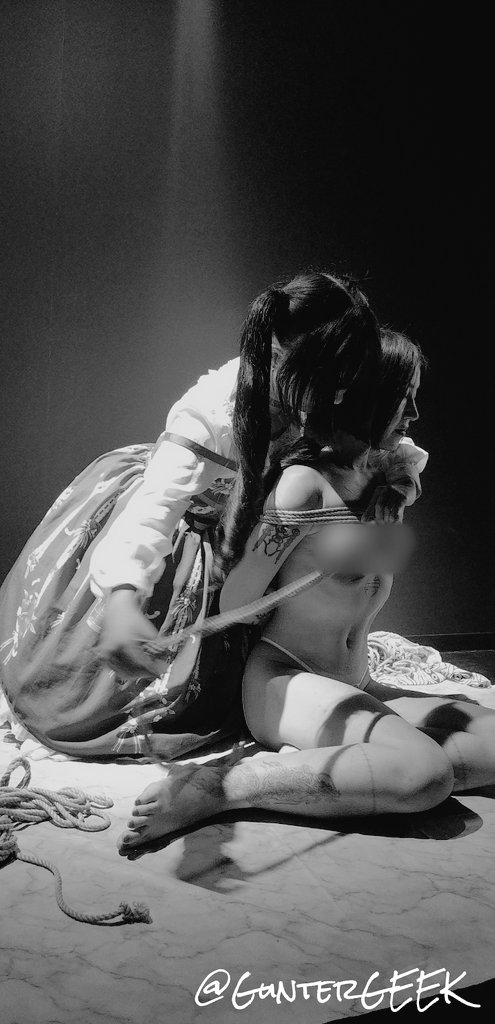 GunterGEEK's tweet photo. ①部はみすみ×氷×奈那のオープニングショーがあります🦇💜
⚠②部はキャスト達によるショーはありません⚠
前回のショーを先っぽだけ公開😈
今回は更に進化したぱや女のショーをお魅せいたします!! https://t.co/XMsxVEA45O