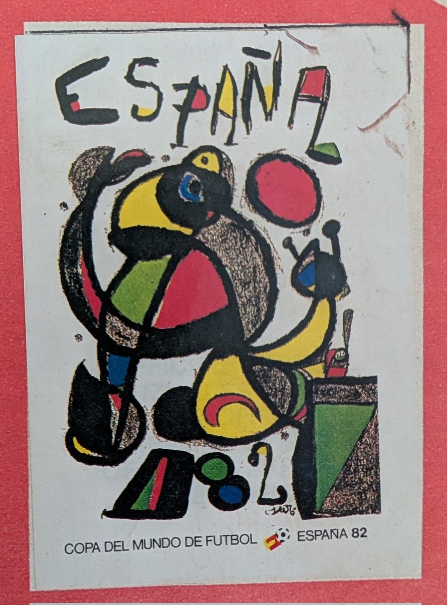 DPastis's tweet photo. @Scipionista Le fabuleux Espana 82 avec son affiche réalisée par Miro (excusez du peu), ses stades ouverts et les équipes d'Afrique ou d'Océanie aux vignettes doublées (comme pour la D2 dans Les panini du championnat français) https://t.co/IeeSafIhv9