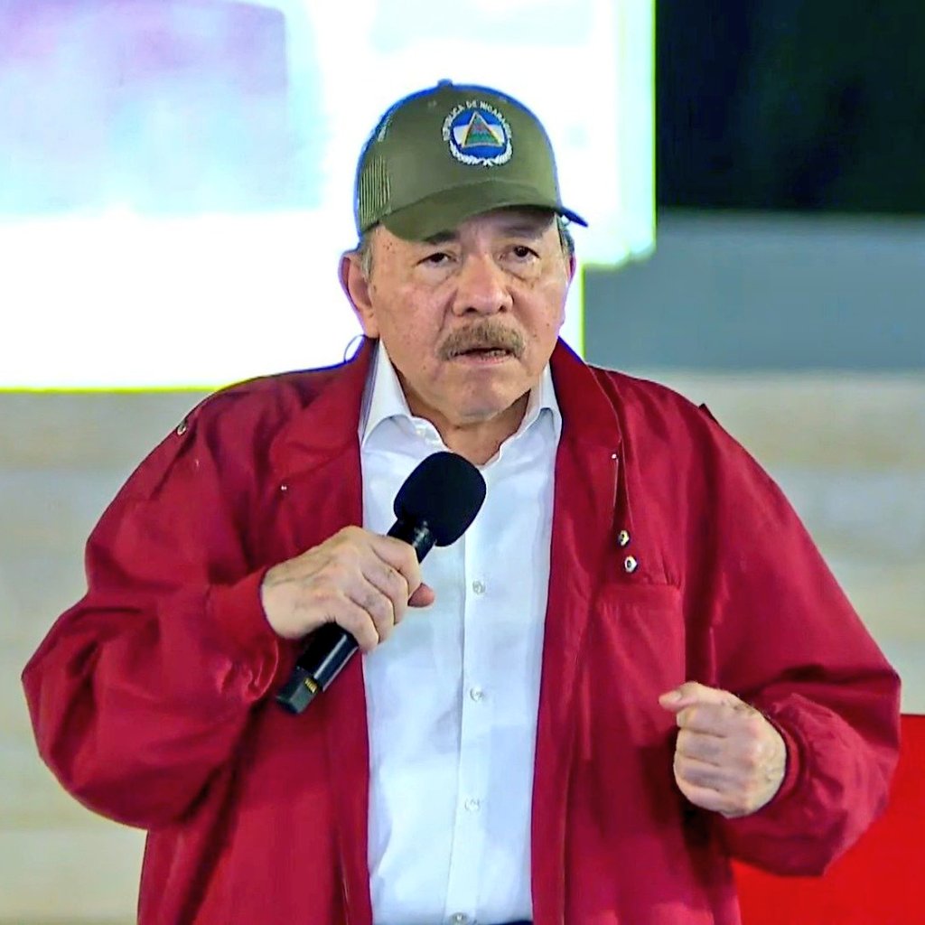 Símbolo Revolucionario ✊ tweet media