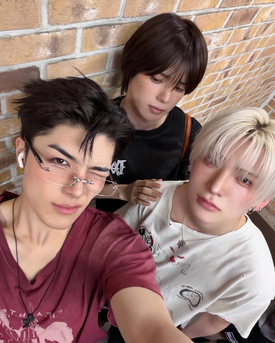 ᗢ (@poetryuma) / Posts / X