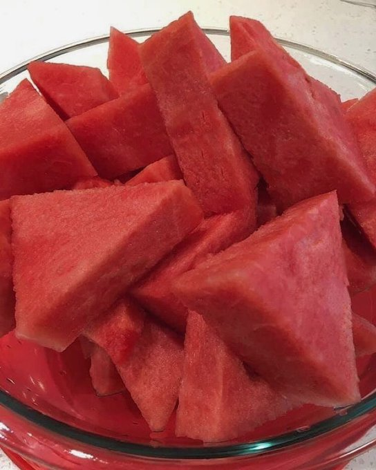 Lab_for_Men's tweet photo. Watermelon 🍉  = strong erection

Pineapples 🍍= Good skin 

Cucumber 🥒 = Good liver

Apples 🍎 = good digestive health

Bananas 🍌 = improves sex drive and healthy blood pressure

Oranges 🍊 = boost the immune system with their high vitamin C content.

Grapes 🍇 = improves heart health 

Strawberries 🍓 = reduce inflammation and promote skin health.

Coconut 🥥 = supports brain health and weight management. 

Mangoes 🥭 = contribute to healthy skin and immune function 

Avocado 🥑 = helps lower bad cholesterol and supports heart health

Blueberries 🫐 = Blueberries improve cognitive function and support heart health

Eat fruits, avoid processed sugar and junk.