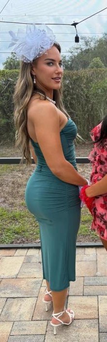 Lainey Reid & Fallon Henley. Nothing beats a fat ass in a tight dress
