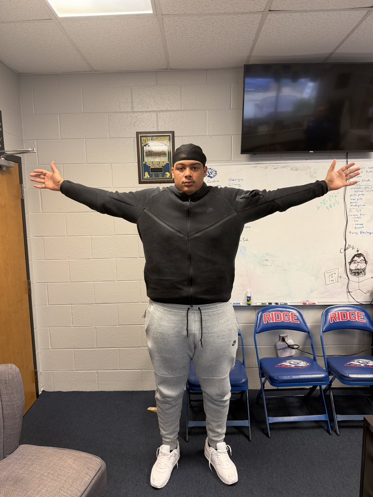 Brooks Austin tweet media