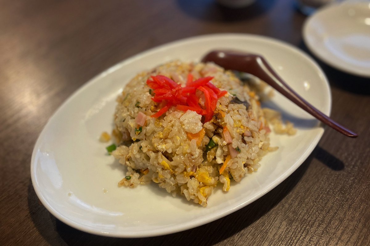 chahanista's tweet photo. 住所 : 淡路市
屋号 : お食事処　浜ちどり
品名 : 五目やきめし

生シラスが解禁になった淡路島へ。
生シラス丼を食べに行ったのに
メニューにやきめしを発見してしまった。
もうこれは食べなくてはいけない。 https://t.co/zuGQoTwBsm