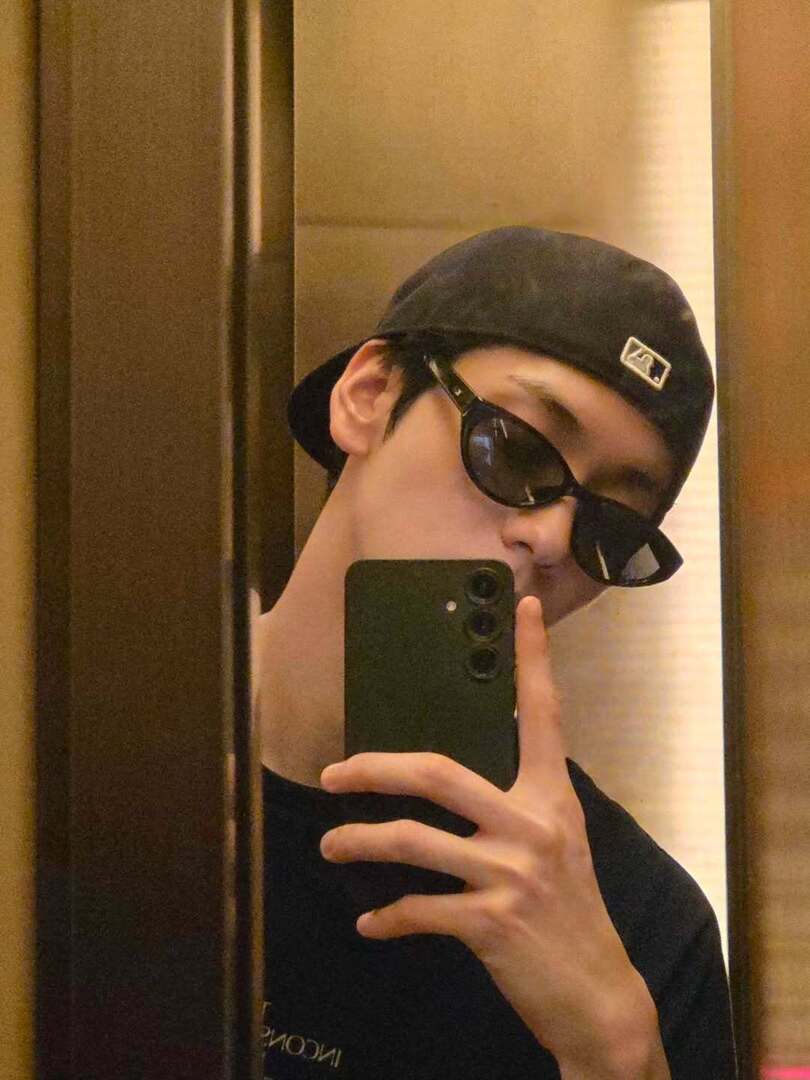 selfolssi ♤ tweet media