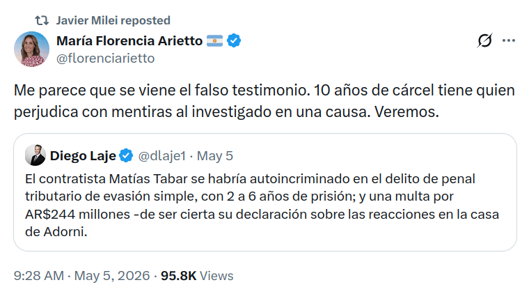 mis2centavos's tweet photo. El presidente argentino @JMilei apretando a un testigo que declaró en contra de su jefe de gabinete @madorni. Un mensaje intimidatorio dirigido a quienes aún deben testificar.

Esto no es gobierno. Es una mafia en el poder. https://t.co/ob12Z51IoO