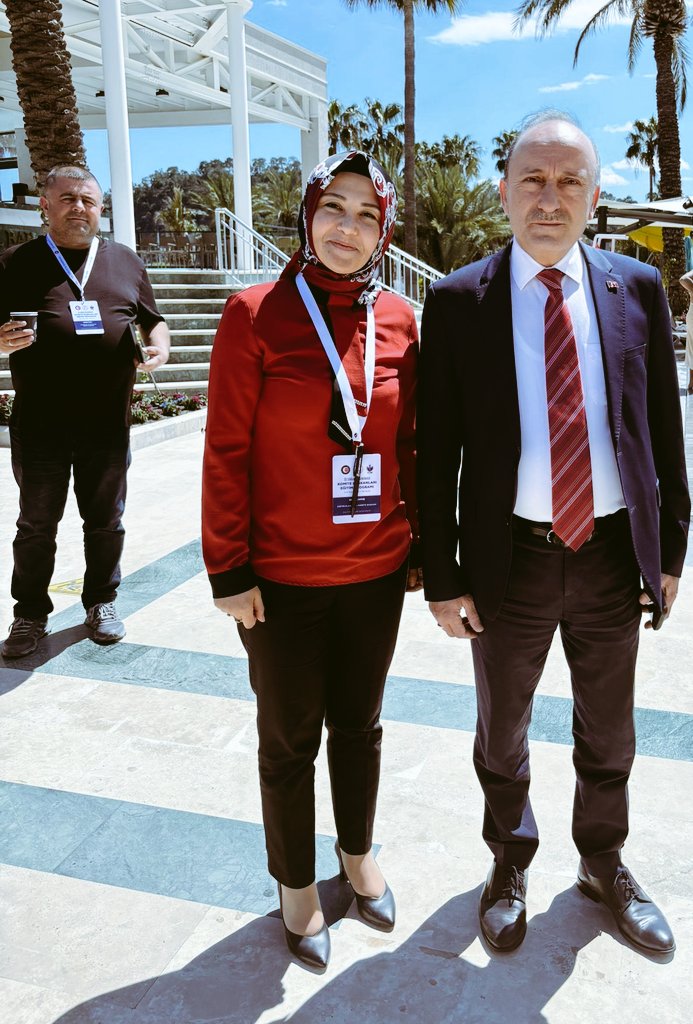 aysee_cvs's tweet photo. 2015-16 yıllarıydı taşeron işçilere sendikalı olma hakkı verildi. sadece #özsağlıkiş gelin bir olalım dedi, sorunlarımıza sıkıntılarımıza mesai arkadaşımız gibi hakim bir başkanı var ! yalnız değiliz @devletsert başkanımla güçlü ve birlikteyiz #güçlüyüm #güçlüsün #eğitimkomite https://t.co/74zS0Kd7I2