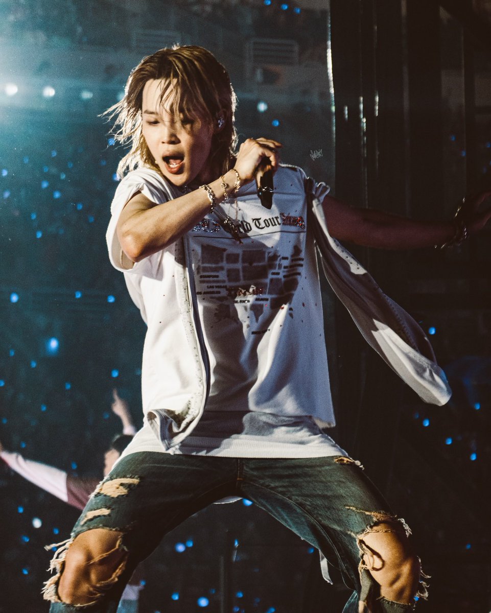 JiminLatinoFB's tweet photo. Nuevas fotografías de Jimin en HD ❤️🗣️ mira lo hermoso que se ve 

WELCOME JIMIN TO MEXICO 
BIENVENIDO A MÉXICO JIMIN https://t.co/cxuzVgAmqY