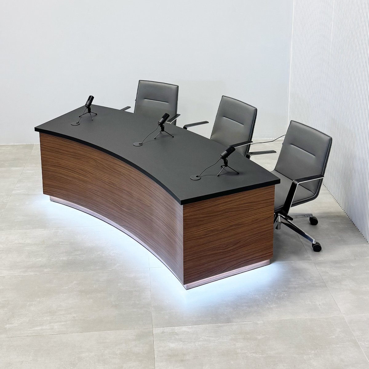 AxisOffice's tweet photo. Seattle Podcast table, designed in our studio and shipped nationwide. 
https://t.co/EMnCGMxY8s
#broadcastfurniture #podcasttable #customfurniture https://t.co/kW8wgQwEwX