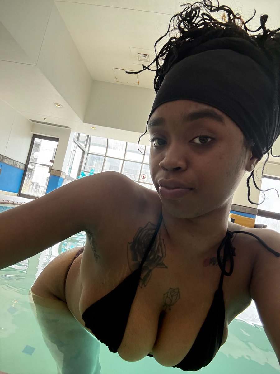 StellarTrexs's tweet photo. #onlyfans #WednesdayEve #meetups #menu #sloppy #money #dmready #like #follow #content #detriot #poolaction https://t.co/QciDnqMKpf