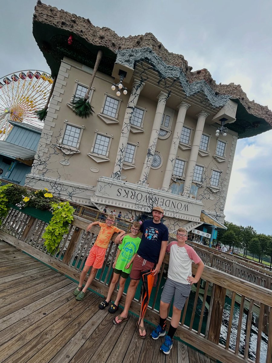 WonderWorks Branson tweet media
