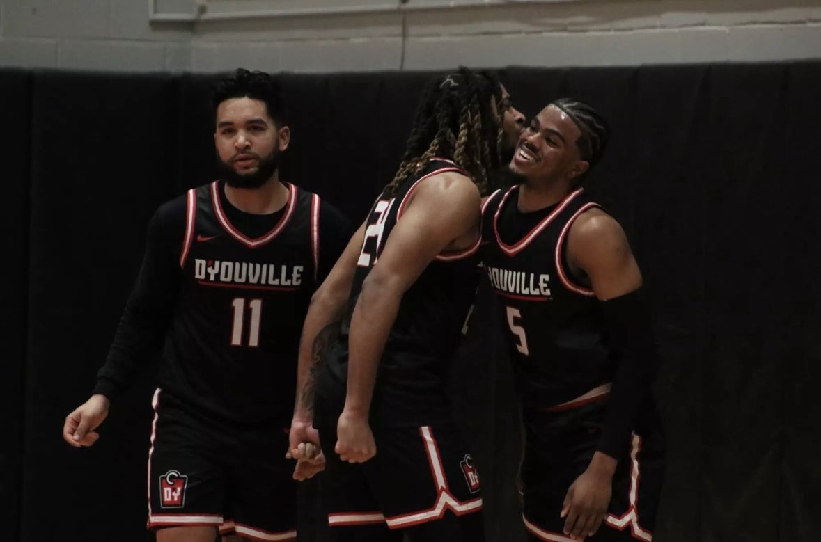 dylanomweno1's tweet photo. Blessed to have received an official offer from D2 D’Youville. Thank you to the coaching staff for believing in me! @tscmbb @coachfolda https://t.co/NVLR3DIdRK