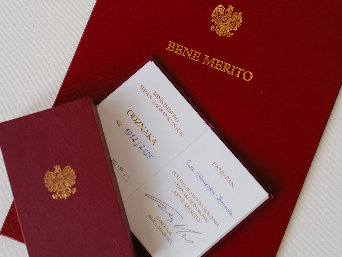 College of Europe in Natolin tweet media