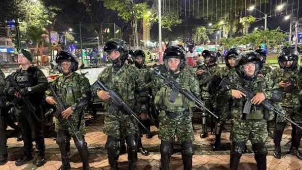 dumek_turbay's tweet photo. Este jueves 7 de mayo juegan @JuniorClubSA y @CCP1912oficial en el Morón, por Copa @Libertadores. 

Dispondremos de un robusto dispositivo de seguridad al que se nos une el Batallón N° 12 de Infantería de Marina de la @ArmadaColombia, para blindar la ciudad y garantizar la tranquilidad de asistentes y deportistas. 

Y seremos claros frente a lo siguiente: A #Cartagena NO ingresarán delincuentes disfrazados de hinchas. Cerramos las fronteras a aquellos que lleguen a hacer daño y a generar hechos de violencia. Estaremos muy atentos.