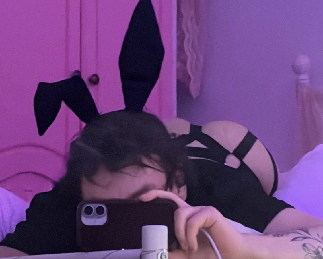 Bunny_pooks's tweet photo. Guys, I must’ve been a Playboy bunny in my past life https://t.co/ZP3AjspoiL