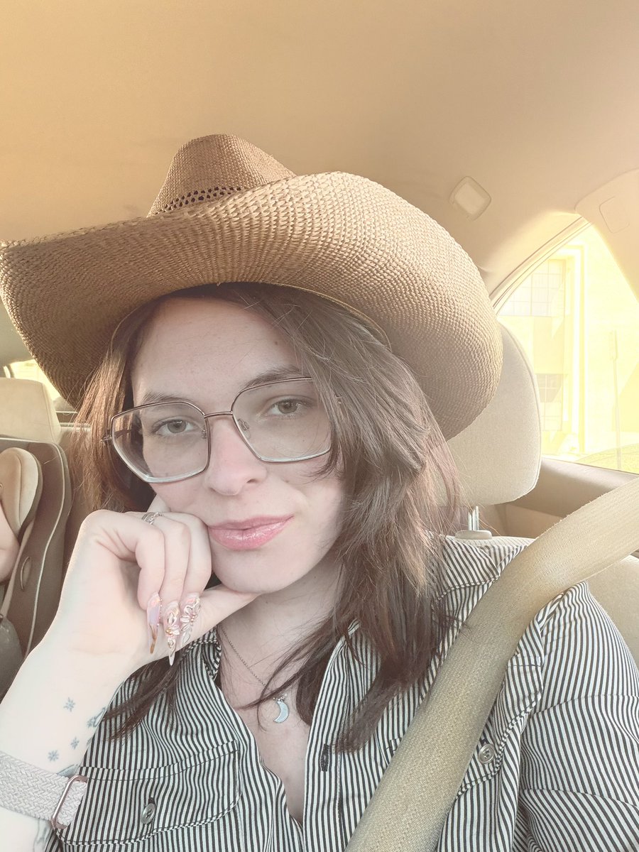 BowToQueenCleo's tweet photo. Did you miss me? I’m living my country dreams so keep sending 🫰🏻🫰🏻✨✨

Findom paypig wallet drain https://t.co/dCBkeNSgEy
