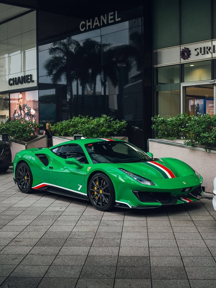 Elite Carsgasm tweet media