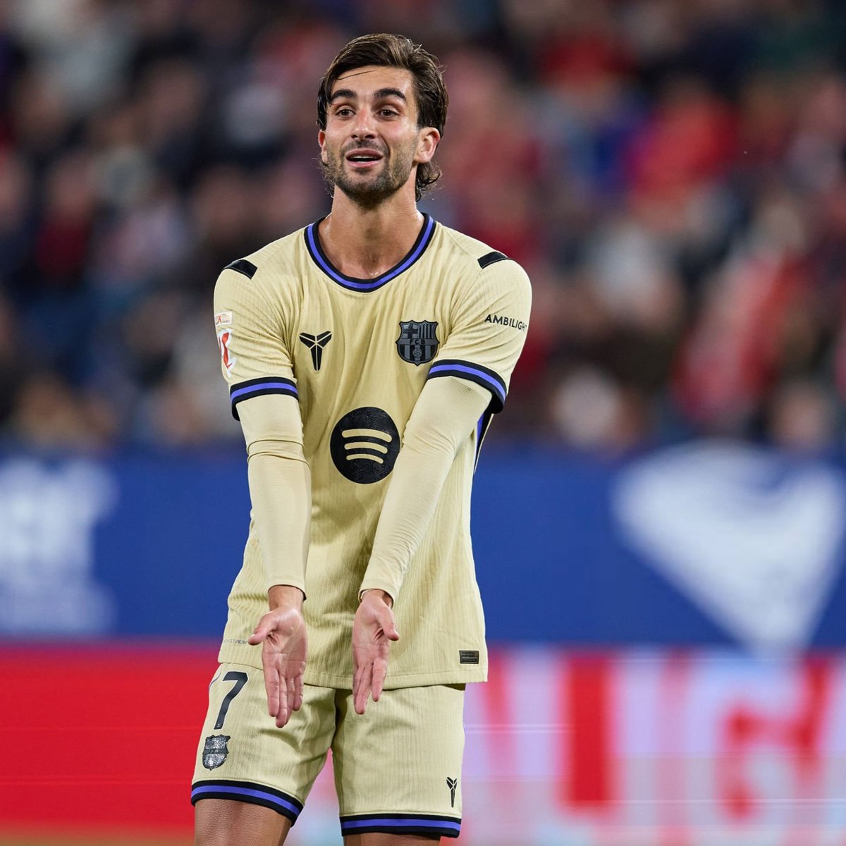 لايا توديل (CatalunyaRadio): في حال قرر ليفاندوفسكي البقاء في برشلونة ...